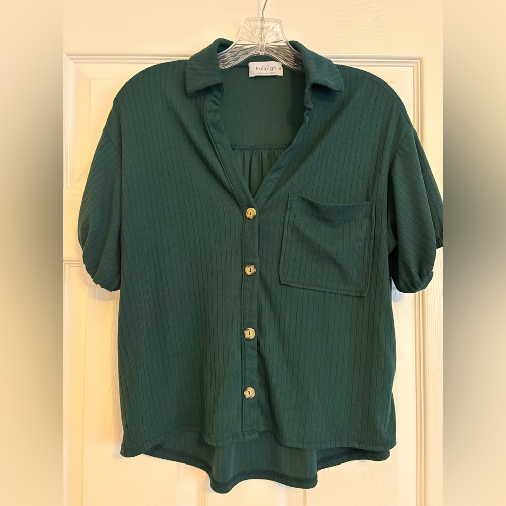 Ribbed Button Up Shirt XS